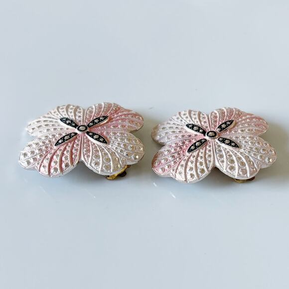 Vintage 1980s Flower Clip On Earrings Pink - Picture 3 of 9